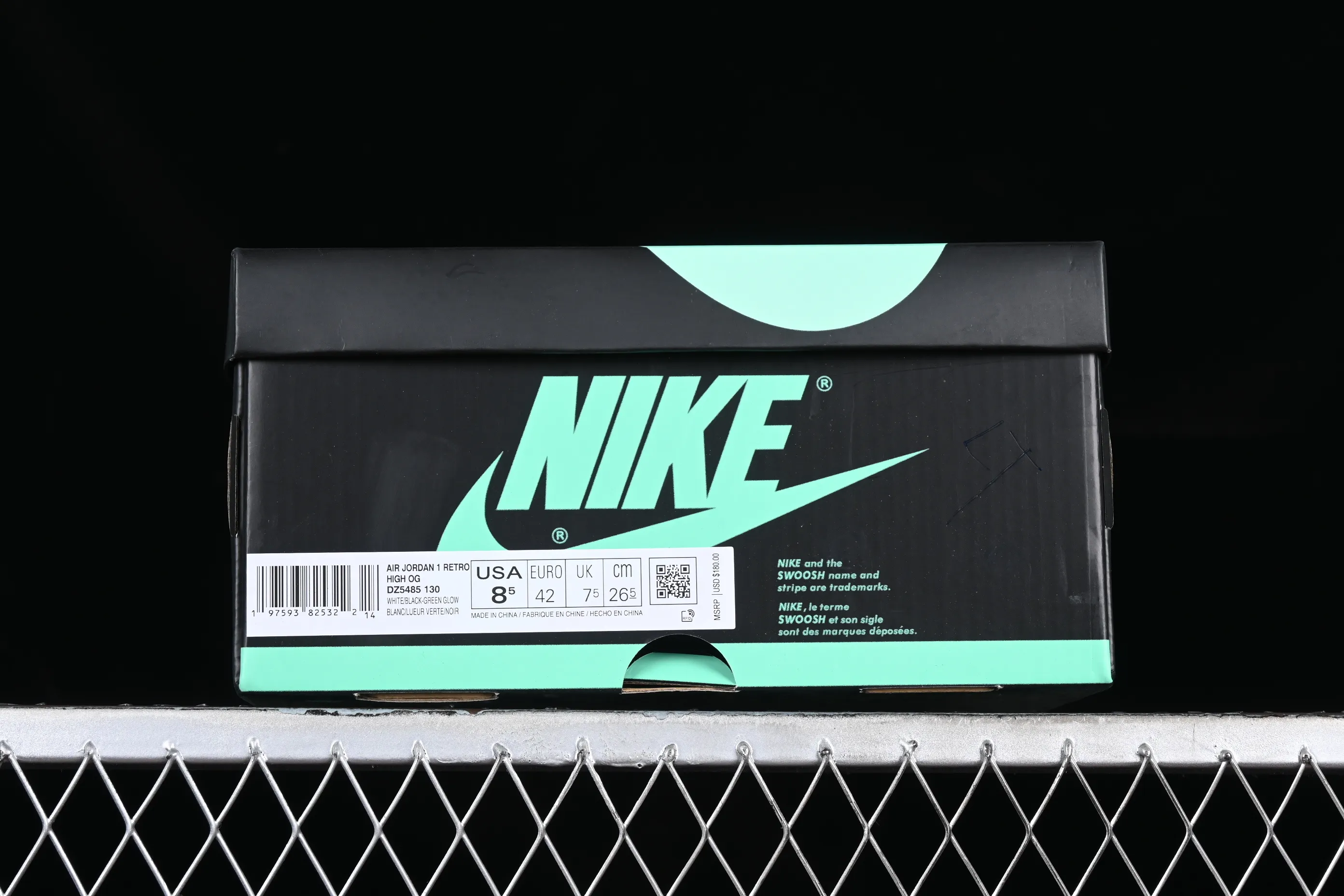 All categories Air Jordan Jordan series basketball shoes Air Jordan 1 High Air Jordan 1 Retro High "Green Glow" AJ1 Joe 1 mint green high-top basketball shoes DZ5485-130